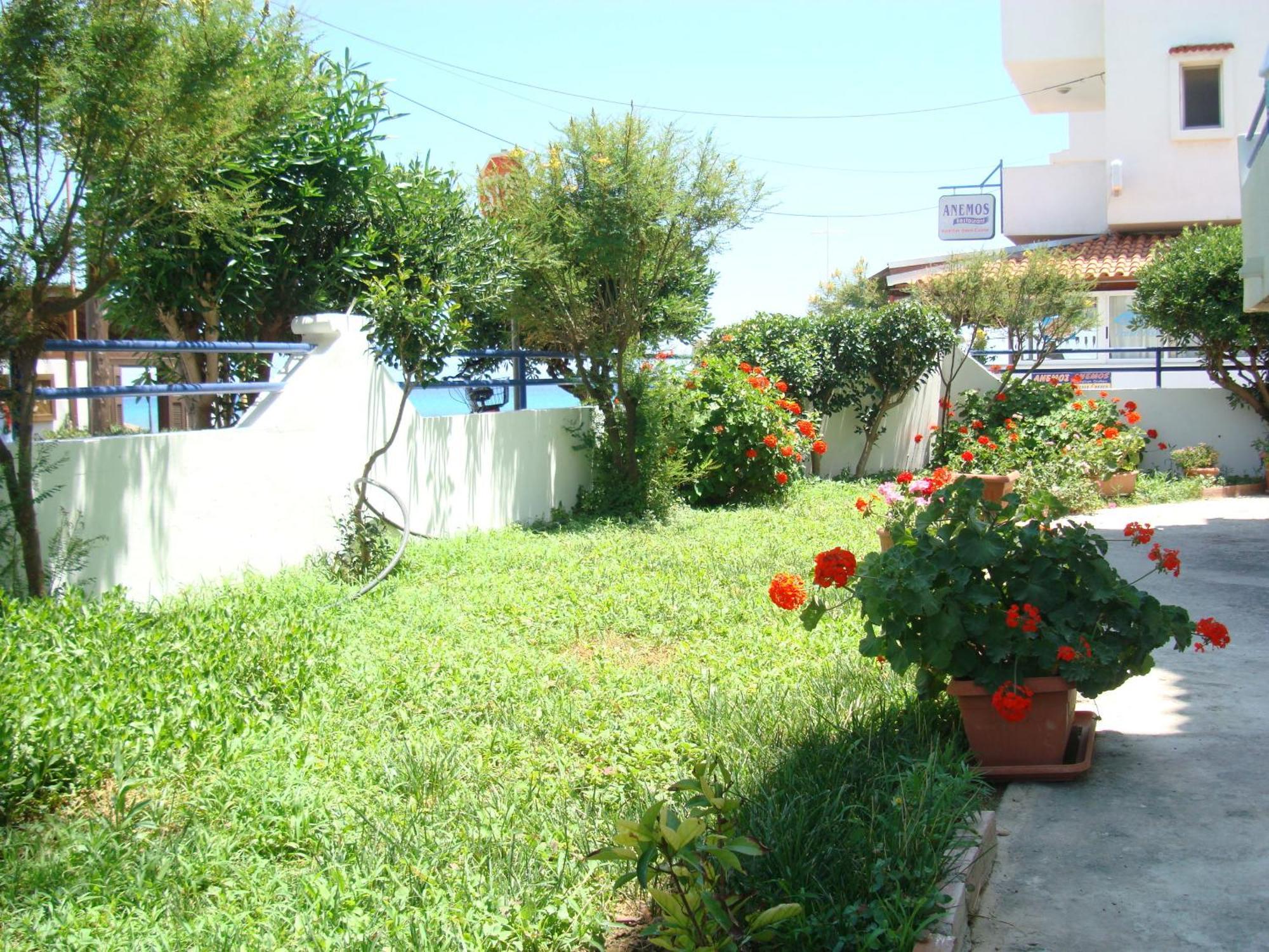 Philippos Studios & Apartments Kardamena  ภายนอก รูปภาพ