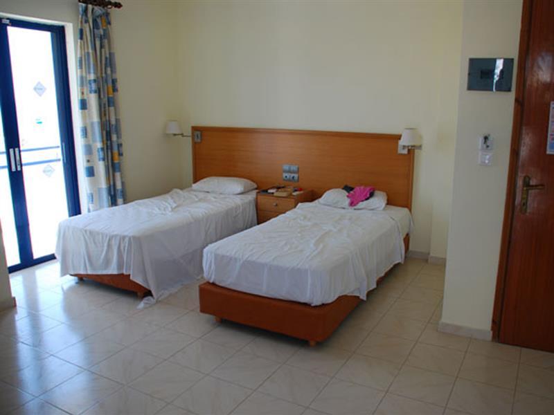 Philippos Studios & Apartments Kardamena  ภายนอก รูปภาพ