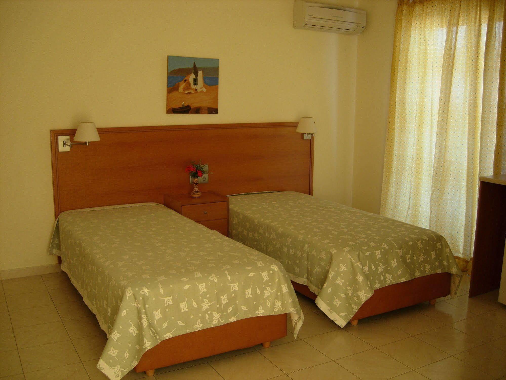 Philippos Studios & Apartments Kardamena  ภายนอก รูปภาพ