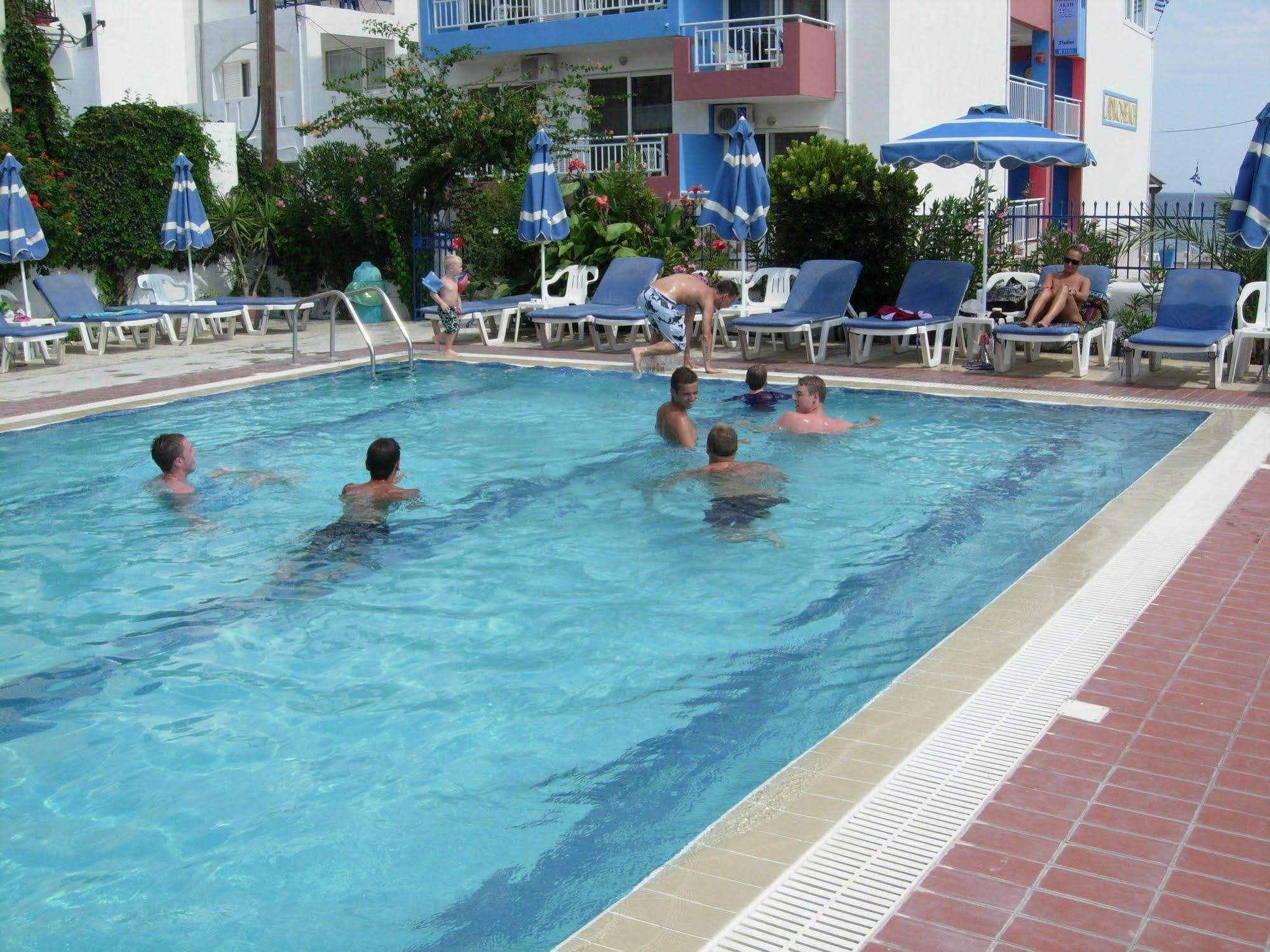 Philippos Studios & Apartments Kardamena  ภายนอก รูปภาพ